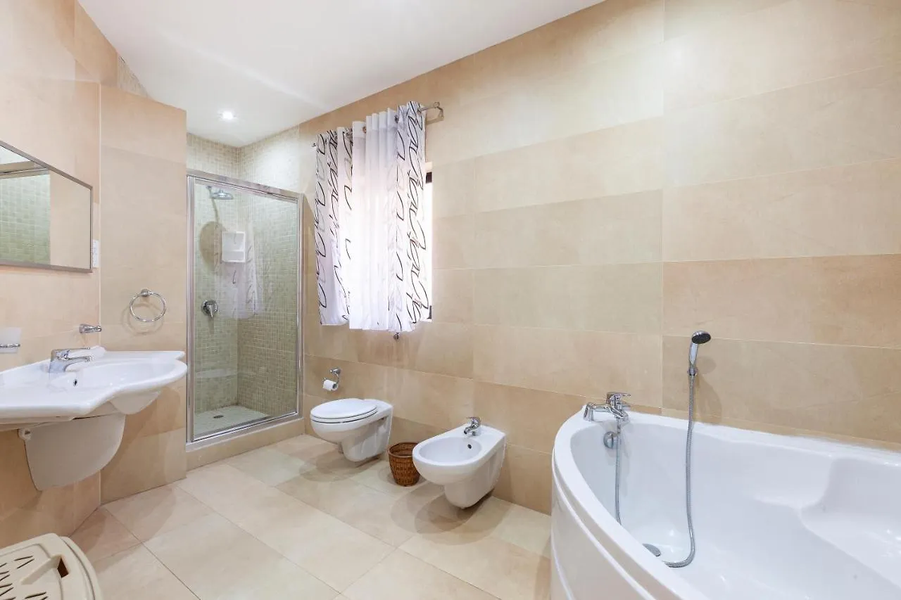 Sliema Ferries Apt, With Beautiful Views Ac & Wifi By 360 Estates Apartment