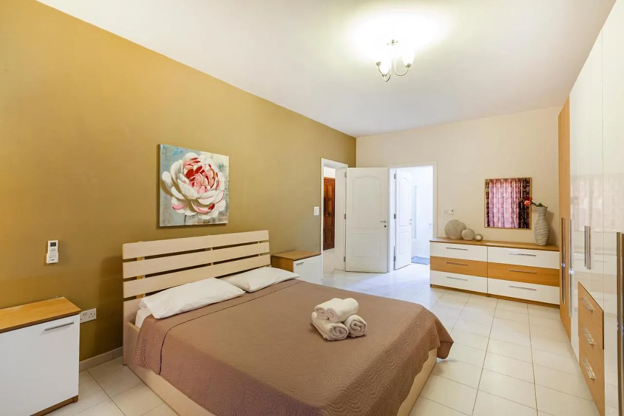Sliema Ferries Apt, With Beautiful Views Ac & Wifi By 360 Estates Apartment