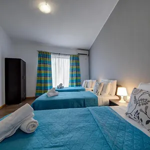 Apartment Fleur Court - 4 Bedroom Side Seaviews And Penthouse By Shortletsmalta, Sliema