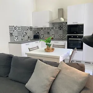 Apartment Charming Central Townhouse In By Assetflow Pro, Sliema